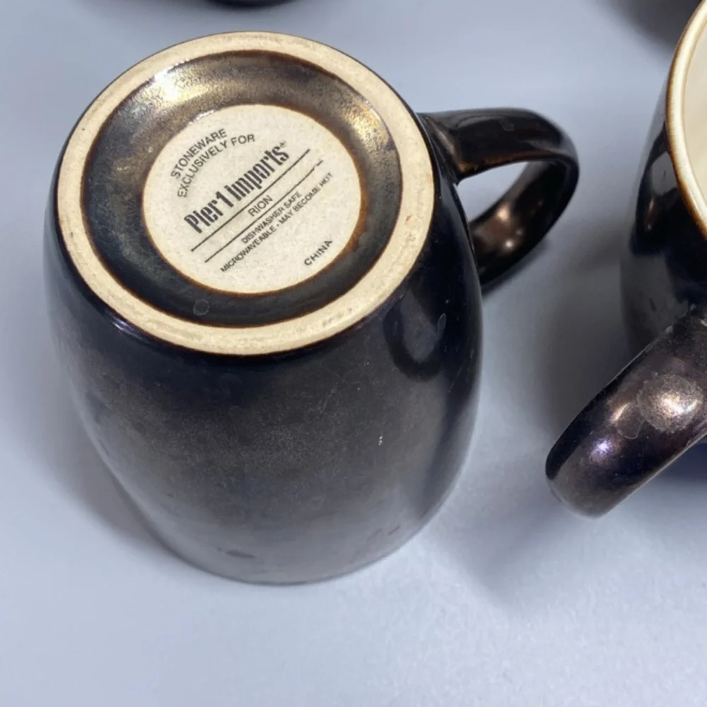 Pier 1 imports ríon style mugs